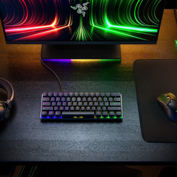 Razer Huntsman Mini Analog – US 60% Gaming Keyboard with Analog Optical Switches,Black
