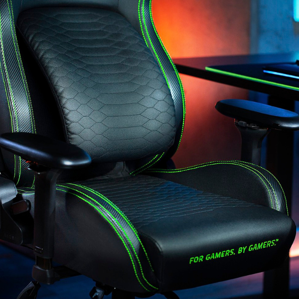 Razer Iskur - Black / Green Gaming Chair with Built-in Lumbar Support